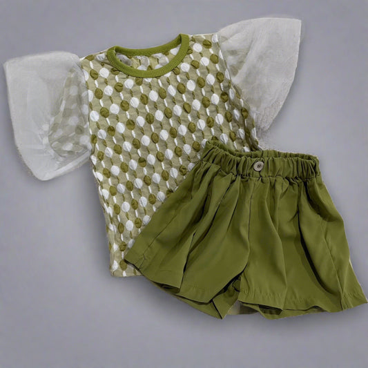 Green Short Sleeve Tops And Solid Color Shorts 2pcs Set